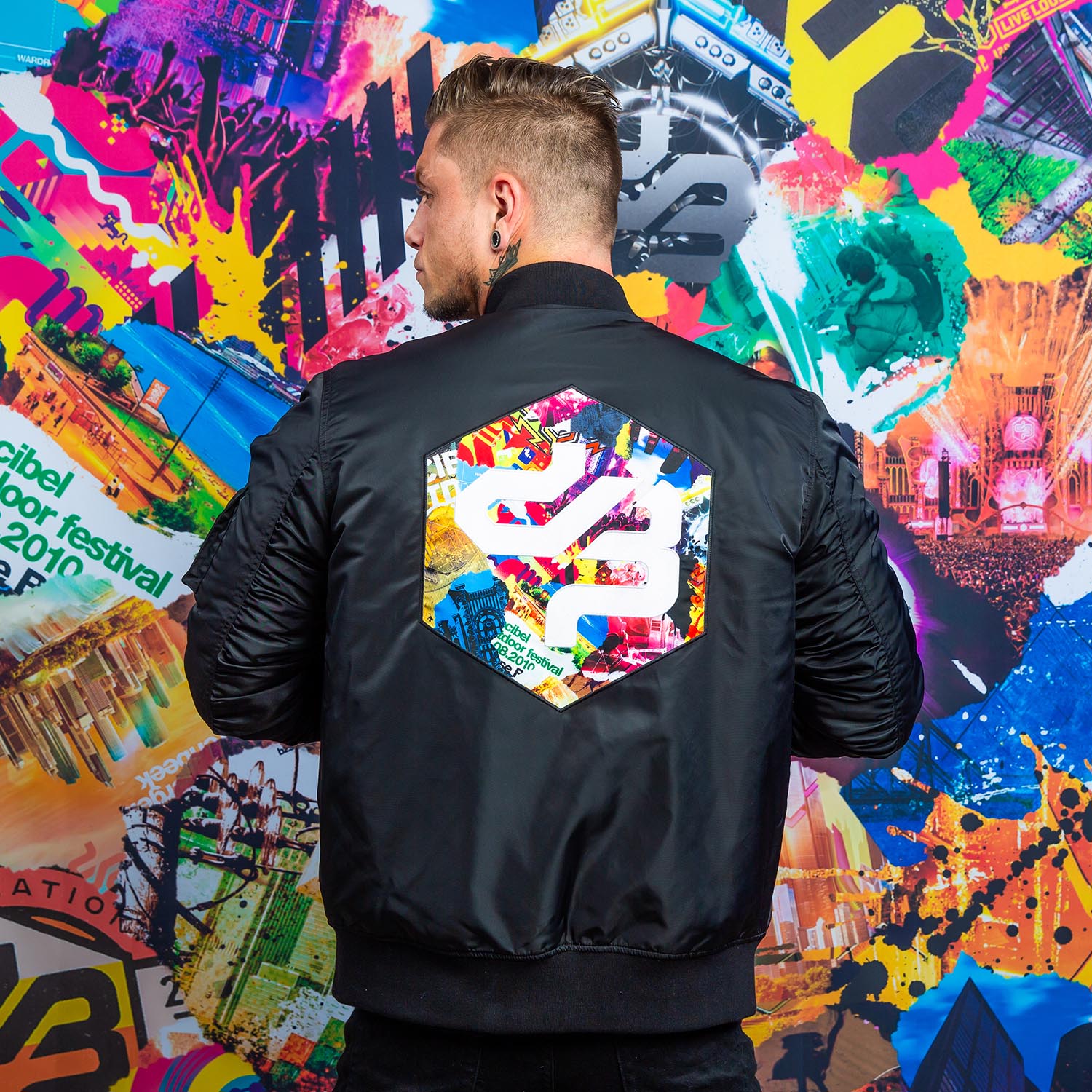 Jackets & coats image