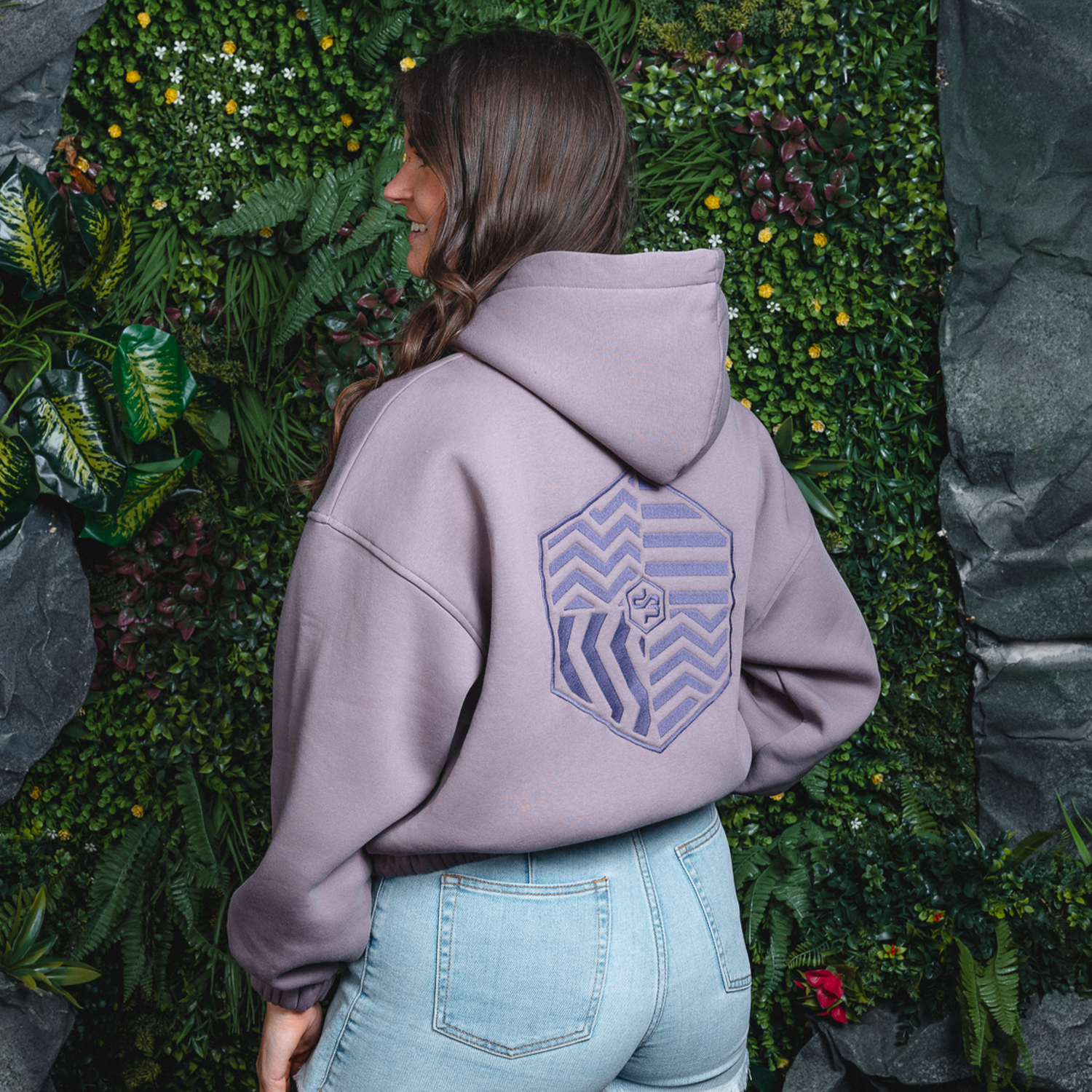 Decibel Mauve cropped Hoodie image