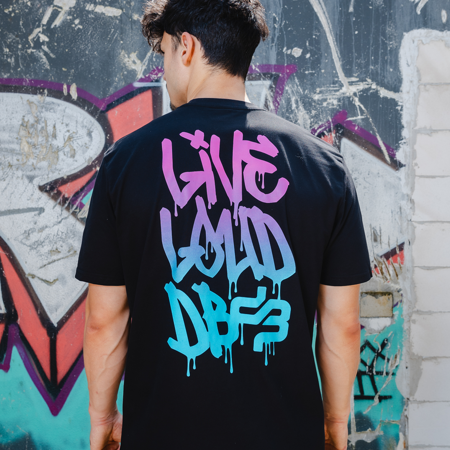 T-shirt & tops image