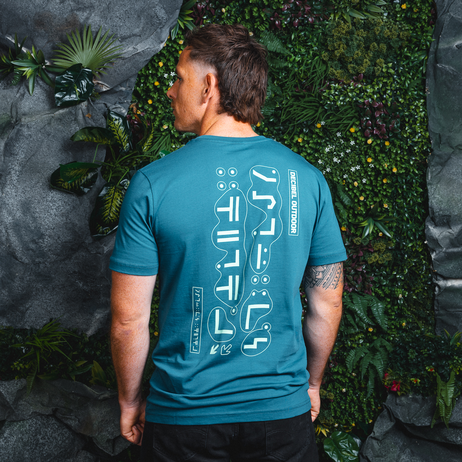 T-shirt & tops image